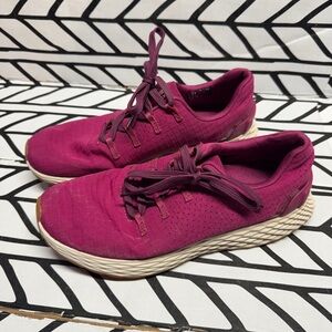 NOBULL Ripstop Runner in Raspberry and Ivory size 8.5